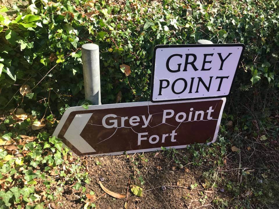 Grey Point Fort street signs