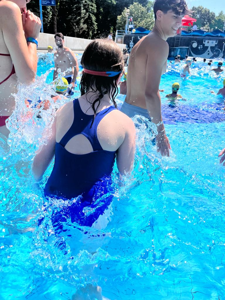 Family Friendly Pool in Budapest wave pool